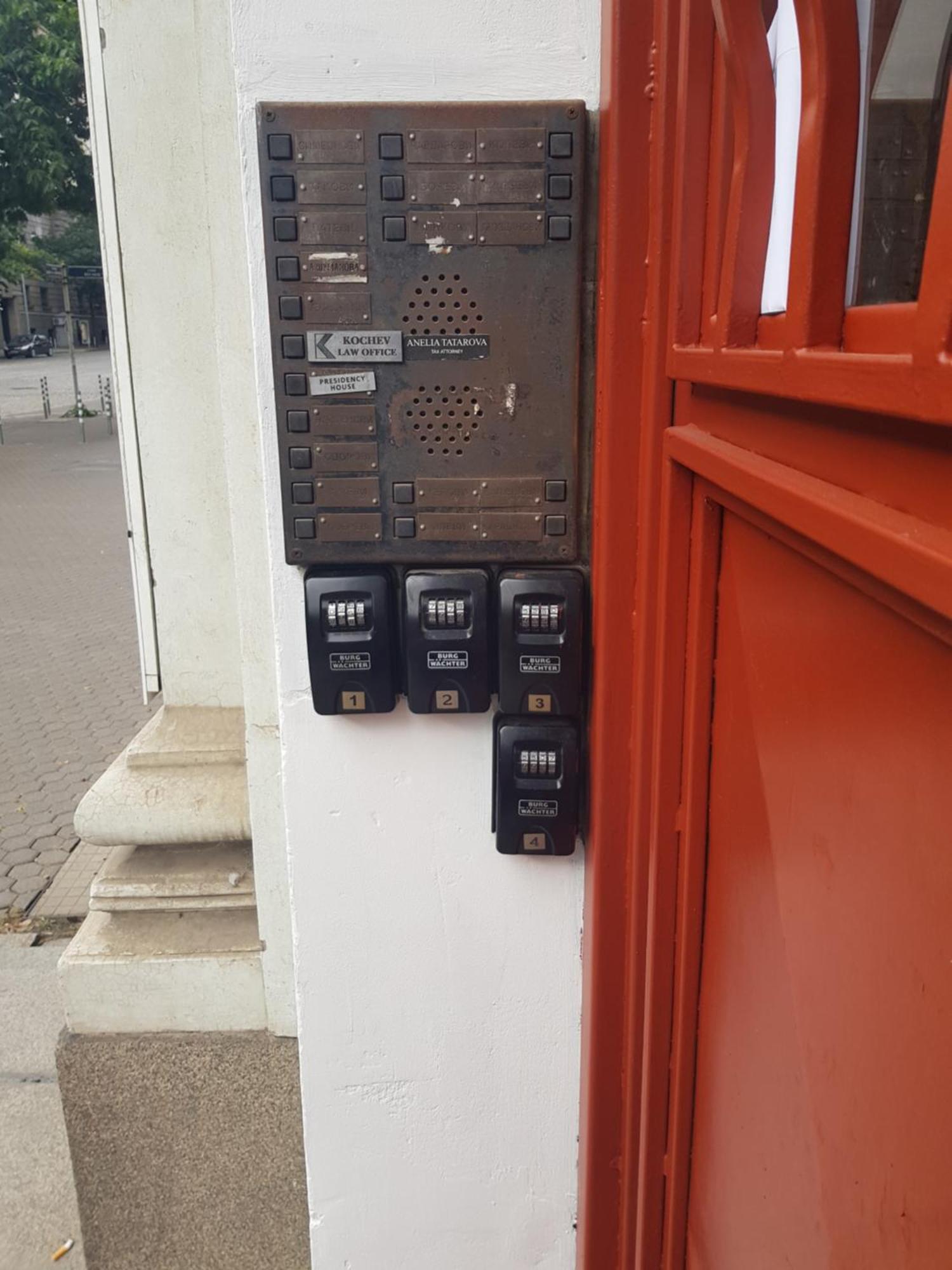 Presidency House Self Check-in Апартамент